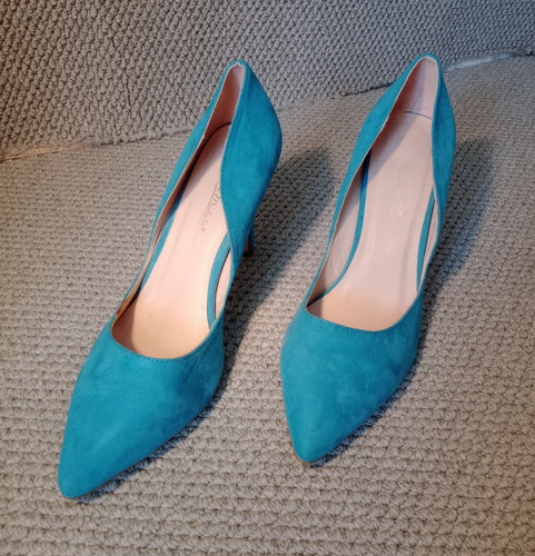 Turquoise suede pointed toe - suede,