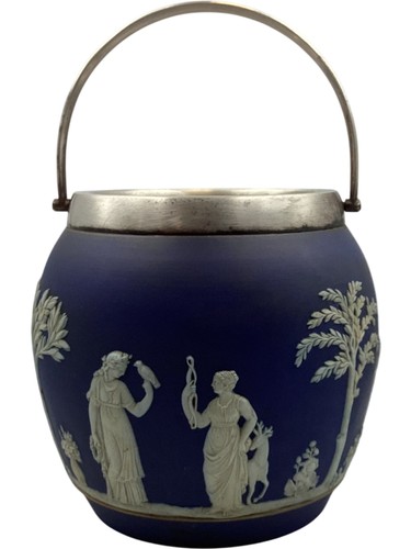 Wedgwood jasperware biscuit - jasperware,