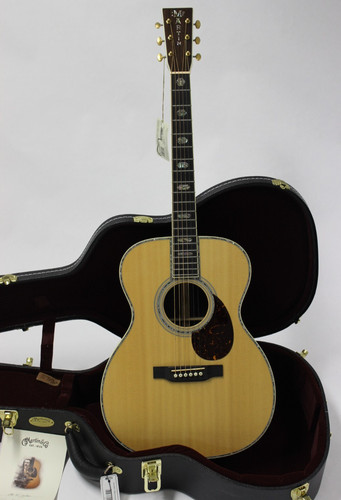Martin guitar custom - martin,