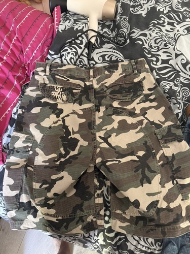 Corteiz guerillaz cargo shorts - corteiz,
