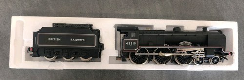Hornby r324 gauge 8 0 - oo, 2-8-0