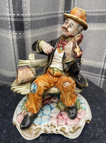 Capodimonte figurine man tramp - man,