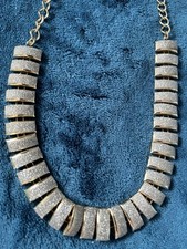 Vintage Chucky Pretty Necklace costume jewellery With Stones which shape neck 