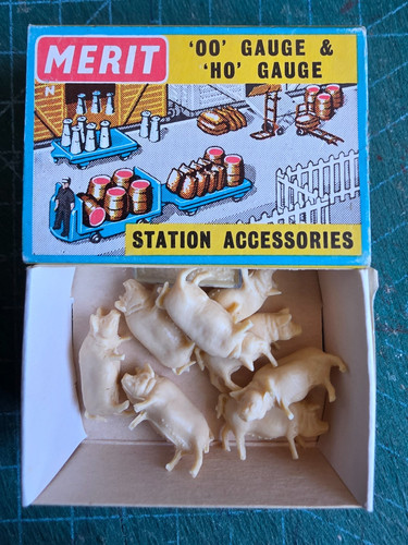 Merit station accessories pigs - merit,
