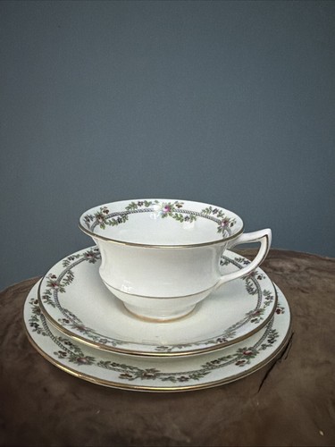 Aynsley fine bone china - china, tea