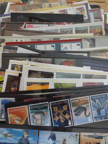 Commemorative stamp sets - gb,
