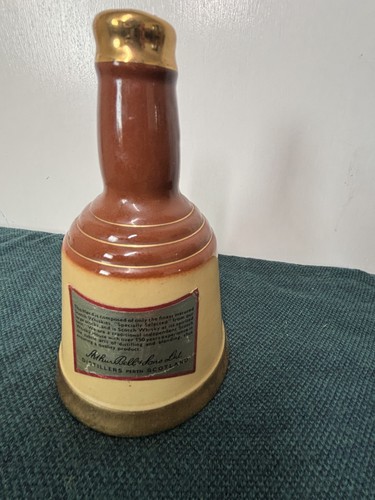 Vintage small wade bells - vintage,