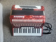 HOHNER 80 BASS ACCORDION