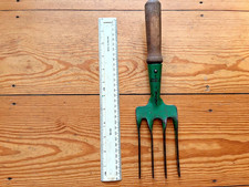 Vintage Made in England wooden handle green garden hand fork 32 cm long