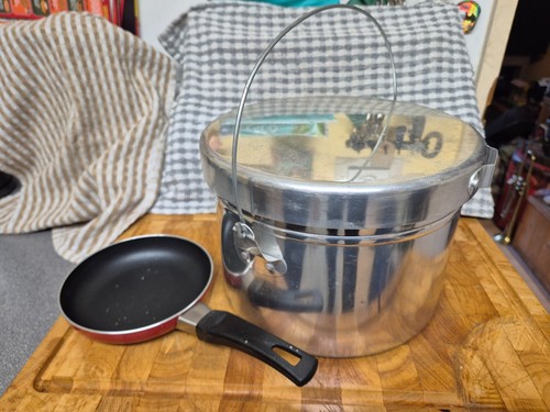 Camping cooking pot set with - pot,