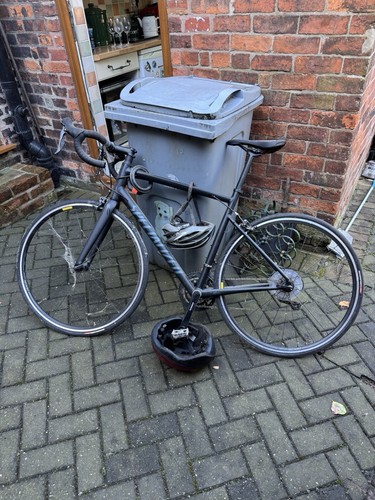Road bycycle specialised - road,