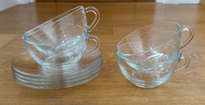 4 x VINTAGE DURALEX VERSAILLES FRANCE CLEAR GLASS TEA  COFFEE CUPS & SAUCERS