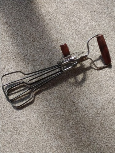 Vintage skyline kitchen whisk - skyline,
