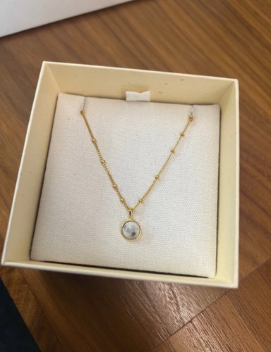 Daisy london howlite healing - london,