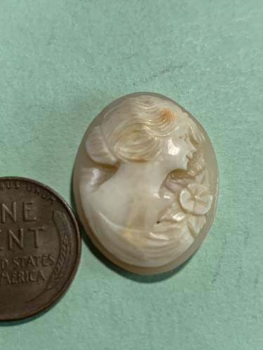 Nice old cameo 20mm - old, x