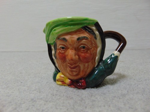 Vintage royal doulton toby - doulton, mug