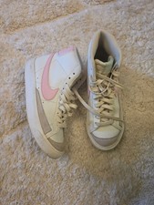 Nike Blazer Mid White Pink