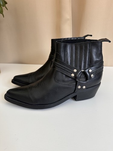 Vintage brand black leather - vintage,