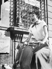 Audrey Hepburn [Roman Holiday]