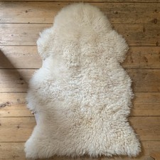 Vintage Natural Cream White Sheep Skin Sheepskin Wool Rug - 90 x 65cm