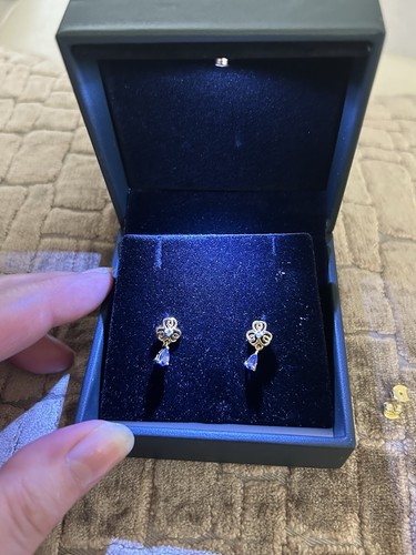 Tanzanite and lab grown - tanzanite,