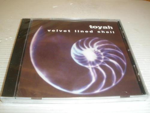 Toyah velvet lined shell - toyah,