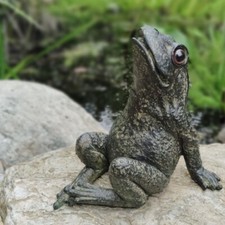 Small Bronzed Green Relaxing