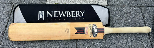 Newbery krakatoa cricket - newbery,