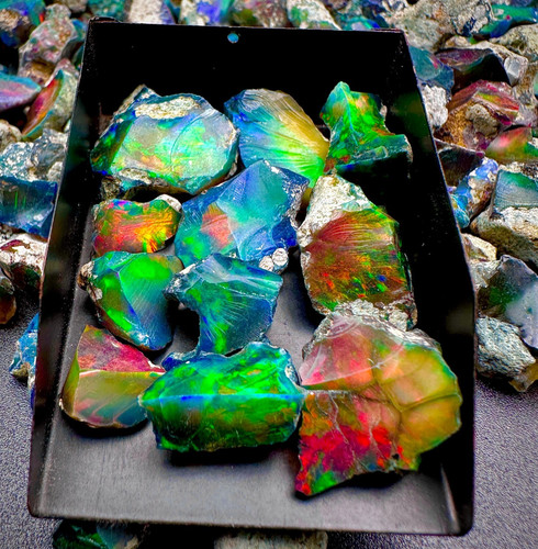 Black opal rough - opal, 5