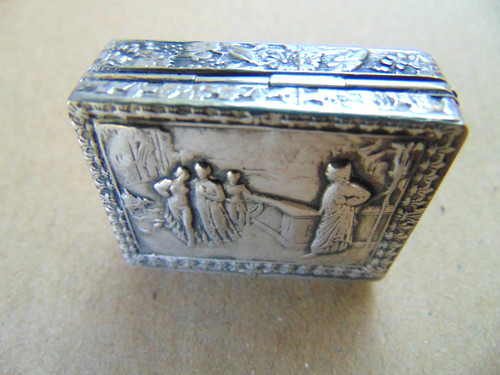 Stunning vintage solid - stunning, silver