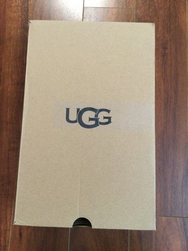Empty storage ugg shoe - empty,