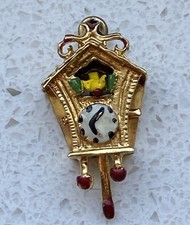 9ct Gold Enamelled Cuckoo Clock Pendant / Charm 2.16g 9k 375