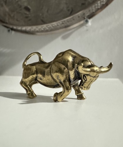 Wall street bull - street,