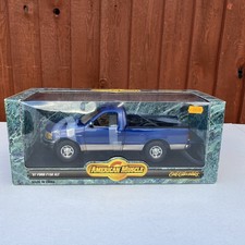 Ertl 1/18 Scale Diecast 7225 -