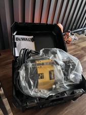 Dewalt DW625EK Plunge Router
