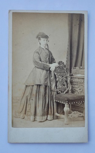 Cdv lady behind - of,