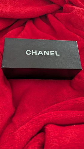 Chanel box used empty - box,