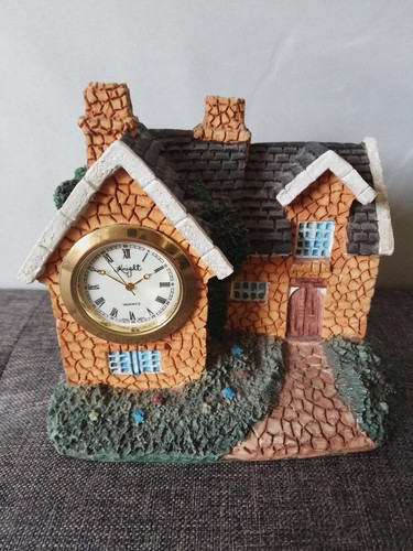 Knight cottage clock quartz - cottage,