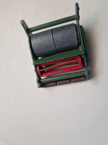 Dinky toys 751 lawn - mower, for