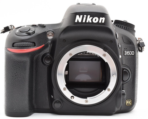 Near mint nikon d600 - mint],