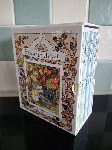 Jill barklem brambly - brambly, hedge
