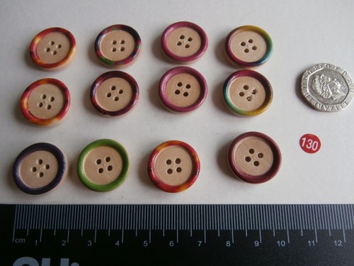 Round wooden buttons 12 - round,