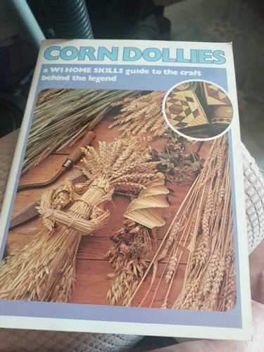 Corn dollies home - a, wi