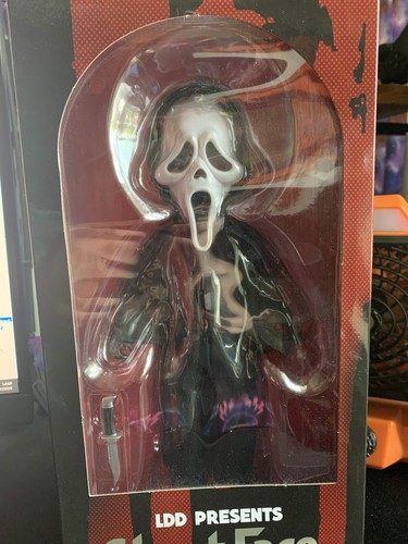 Living dead dolls presents - living,