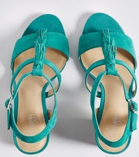 Twiggy Footglove M & S Suede