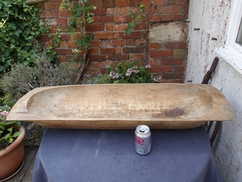 Massive antique primitive - massive,