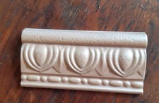 Egg and dart border