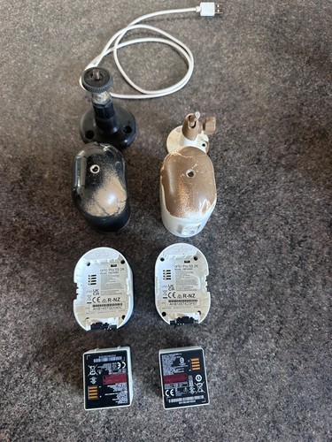 Two genuine arlo pro - genuine, 5s