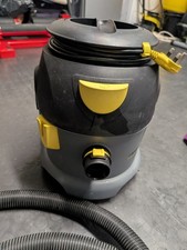 Karcher Professional T10/1 Vacuum Cleaner With 10 New Bags Complete Clean 