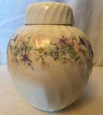 Large WEDGWOOD Lidded Ginger Jar ANGELA Bone China FLORAL , 20,5cm H, 17cm W